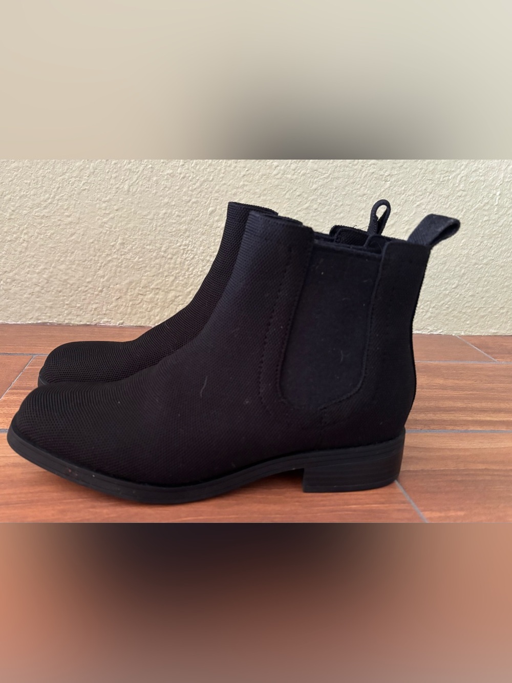 Vivaia Square-Toe Water-Repellent Ankle Boots (Ryan Pro) in Black Size: 8